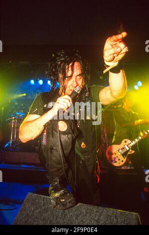 Amen al Kerrang! Weekender 11 aprile 2003, Pontins Holiday Camp, camper Sands, Rye, West Sussex, Inghilterra, Regno Unito. Foto Stock