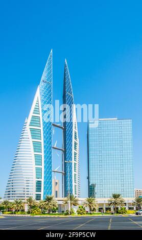 Vista del grattacielo del Bahrain World Trade Center in La capitale Manama Foto Stock