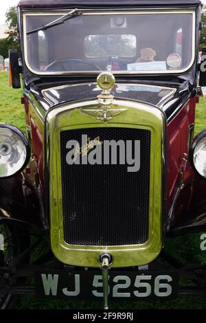 1932 Austin Seven RP (Long) berlina vintage sport britannici auto un'automobile classica prodotta dal 1923 fino al 1939 a. un veicolo vintage rally Foto Stock
