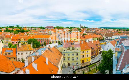 Vista aerea della città ungherese Sopron dalla torre dei vigili del fuoco. Foto Stock