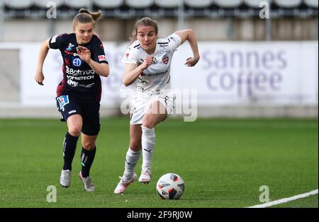 Giocatori di calcio nella partita di calcio tra il Linköpings FC- FC Rosengård presso l'arena Linköping di domenica. Foto Stock