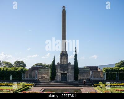 AUCKLAND, NUOVA ZELANDA - 16 aprile 2021: Veduta del memoriale di Michael Joseph Savage a Bastion Point Foto Stock