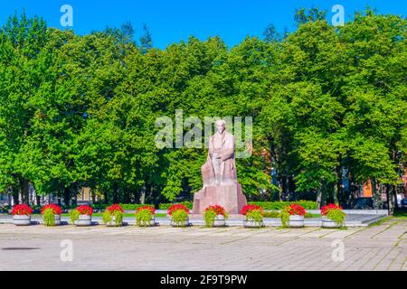 Monumento a Janis Rainis - poeta e scrittore nazionale lettone, Esplanade Park, riga, Lettonia Foto Stock