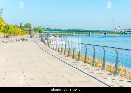 Passeggiata lungo il fiume Vistola a Varsavia, Polonia. Foto Stock