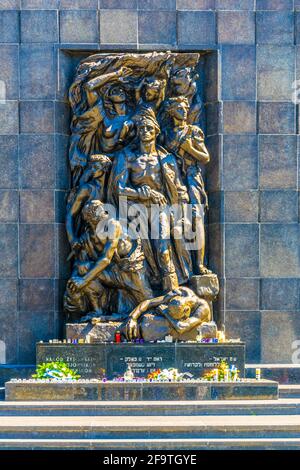 Memoriale di Varsavia del 1948 di Rapaport e Suzin a coloro che Morì nella rivolta del ghetto contro la persecuzione nazista Foto Stock