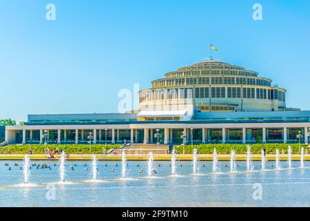 Wroclaw fontana multimediale di fronte alla sala Stulecia, Polonia Foto Stock