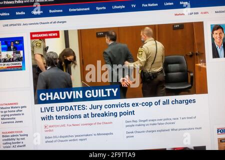 'Chauvin Guilty': Reazione immediata alla condanna di Derek Chauvin per l'omicidio di George Floyd sul sito web di Fox News, 20 aprile 2021. Foto Stock