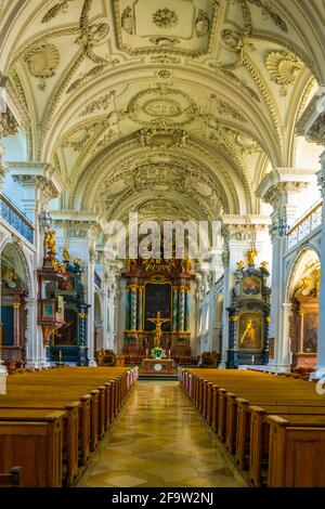 FRIEDRICHSHAFEN, GERMANIA, 24 LUGLIO 2016: Interno della schlossskirche nella città tedesca friedrichshafen Foto Stock