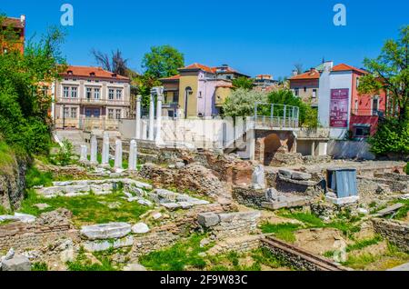 PLOVDIV, BULGARIA, 7 APRILE 2015: Forum antico con Odeon nel centro storico di Plovdiv, Bulgaria. Foto Stock