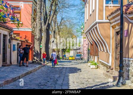 PLOVDIV, BULGARIA, 7 APRILE 2015: La parte vecchia della città bulgara plovdiv è famosa per le sue case tipiche che sono fatte di legno e il cui primo floo Foto Stock