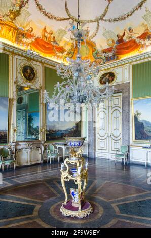 CASERTA, ITALIA - 1 GIUGNO: Vista sull'interno di Palazzo reale a Caserta il 1 giugno 2014. E 'stato il più grande palazzo eretto in Europa durante il 18 ° secolo Foto Stock