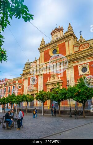 SIVIGLIA, SPAGNA, 7 GENNAIO 2016: Chiesa in stile barocco di El Salvador dal 17 al 18 ° secolo a Siviglia, Andalusia, Spagna. Foto Stock