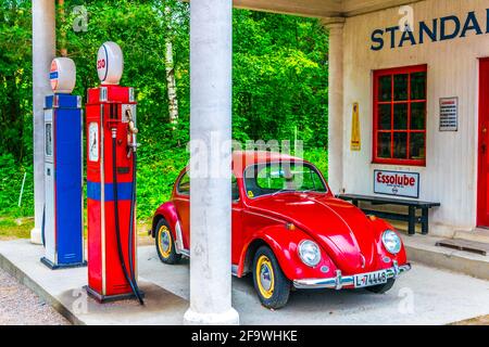 OSLO, NORVEGIA, 24 AGOSTO 2016: Vista di un distributore di benzina nel museo folk norvegese di Oslo, Norvegia Foto Stock