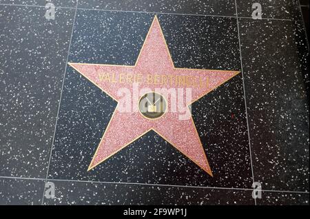 Hollywood, California, USA 17 aprile 2021 UNA visione generale dell'atmosfera dell'attrice Valerie Bertinelli's Star sulla Hollywood Walk of Fame il 17 aprile 2021 a Hollywood, California, USA. Foto di Barry King/Alamy Stock foto Foto Stock