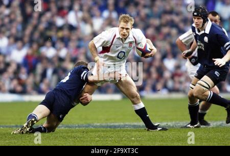 RUGBY SIX NATHA ENGLAND V SCOTLAND 22/3/2003 JOSH LEWSEY PICTURE DAVID ASHDOWNRUGBY Foto Stock