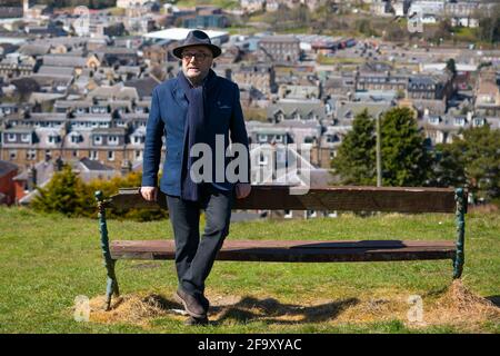 Hawick, Scozia, Regno Unito. 21 aprile 2021. George Galloway , fondatore del partito All for Unity e leader Jamie Blackett che si batte contro un confine duro con l'Inghilterra a Hawick , frontiere scozzesi, oggi. Iain Masterton/Alamy Live News Foto Stock