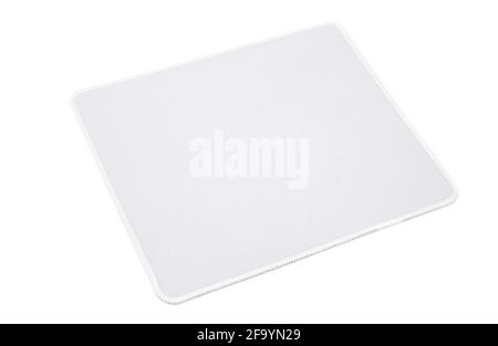 Tovagliolo bianco su tavolo di legno bianco isolato su un bianco sfondo Foto Stock