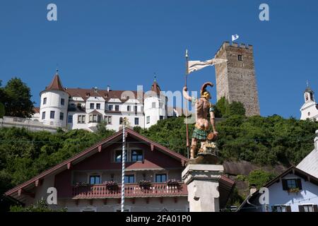Castello di Neubeuern, alta Baviera, Baviera, Germania, Europa Foto Stock