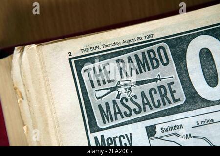 Massacro di Hungerford... pagine anteriori e interne dei giornali 20/Agosto/1987 copia foto David Sandison Foto Stock