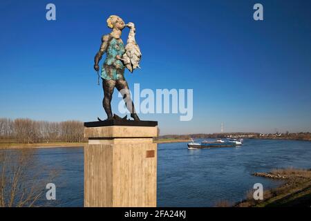 Scultura Leda sulle rive del Reno, Germania, Nord Reno-Westfalia, Monheim am Rhein Foto Stock