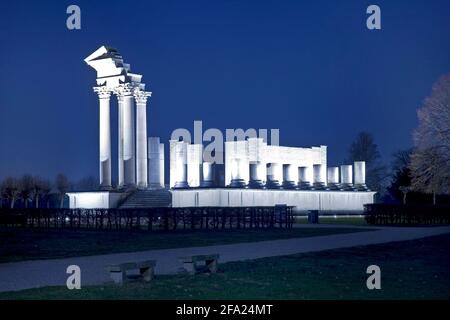 Tempio del Porto Romano in serata, Parco Archeologico Xanten, Germania, Nord Reno-Westfalia, Xanten Foto Stock