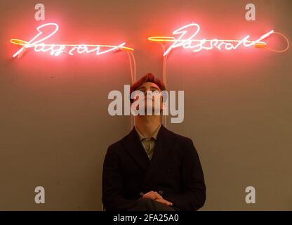 Londra, Regno Unito. 22 Apr 2021. 'Passion Passion' 2010 Tracey Emin £35-55,0000 Bonhams Contemporary Art sale Credit: Mark Thomas/Alamy Live News Foto Stock