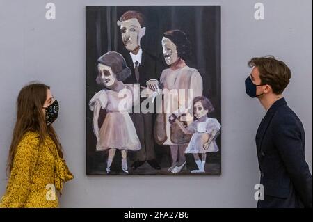 Londra, Regno Unito. 22 Apr 2021. Genieve Figgis, Ritratto di famiglia, 2015. Preventivo: £55,000-75,000 - Bonhams Contemporary Art sale preview at Bonhams New Bond Street, London. La vendita avrà luogo il 27 aprile a Londra. Credit: Guy Bell/Alamy Live News Foto Stock