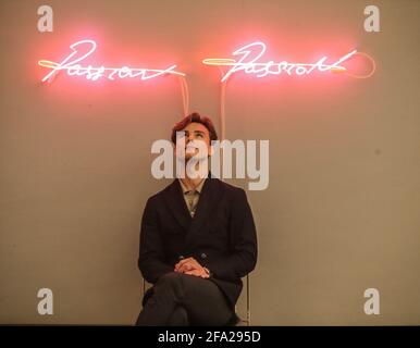 Londra UK 22 aprile 2021 Tracey Emin, Passion Passion, 2010. Stima: £35,000 - 55,000 Bonhams Contemporary Art sale. Ha una stima di £150,000-200,000. Con artisti come Carmen Herrera, che all'età di 105 anni è probabilmente il più antico artista del mondo, Tracey Emin, Tschabalala Self, Genieve Figgis e Albert Oehlen, tra molti altri, renderà questa vendita molto attesa nel mondo dell'arte moderna. Paul Quezada-Neiman/Alamy Live News Foto Stock