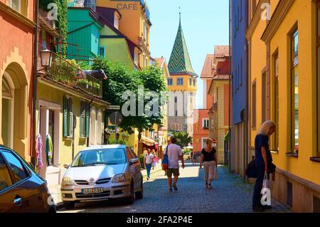 Vecchio faro (Mangturm) nel porto di Lindau. Baviera, Germania. Città su un'isola nel mezzo del lago di Costanza Foto Stock