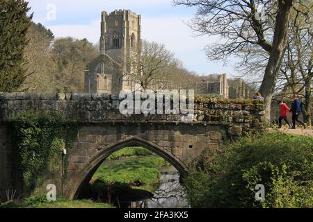 Fontane Abbey nella primavera 2021 Foto Stock