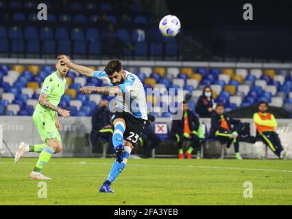 Napoli, Campania, Italia. 22 Apr 2021. Durante la partita di calcio italiana Serie A SSC Napoli vs FC Lazio il 22 aprile 2021 allo stadio Diego Armando Maradona di Napoli.in foto Elseyd Hysaj Credit: Fabio Sasso/ZUMA Wire/Alamy Live News Foto Stock