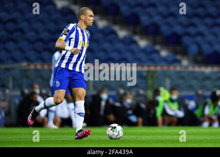 22 aprile 2021; Stadio Dragao, Porto, Portogallo; Campionato Portoghese 2020/2021, FC Porto contro Vitoria de Guimaraes; Pepe di FC Porto Foto Stock