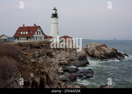 Portland Head Lighthouse, nella città di Cape Elizabeth, Maine, casco Bay, ed è l'apertura di Portland Harbour. Foto Stock
