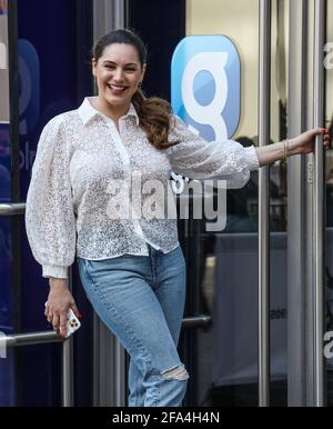 Londra, Regno Unito. 22 Apr 2021. Kelly Brook ha visto arrivare per il suo show di FM Heart al Global radio Studios di Londra. Credit: SOPA Images Limited/Alamy Live News Foto Stock