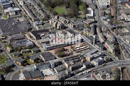 Vista aerea del centro di Shipley, vicino a Bradford, West Yorkshire Foto Stock