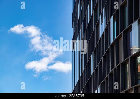 Torino, Italia. 14 Marzo 2021. Piemonte, Torino. Nuvola Lavazza costruzione architettura contemporanea di Cino Zucchi Credit: Agenzia fotografica indipendente/Alamy Live News Foto Stock