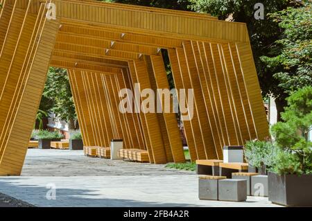 Tronco di albero Sgabello in legno Foto stock - Alamy