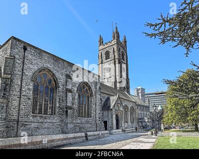 Illustrazione fotografica della chiesa della cattedrale di Sant'Andrea a Plymouth. Bombardata durante la seconda guerra mondiale è stata rinata nel 1951. Un appello di Resurgam 60 mira ad aumentare fu Foto Stock