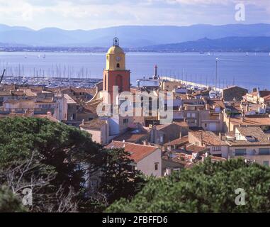 Côte vecchia e porto da Fort, Saint-Tropez, Var, Provenza-Alpi-Costa Azzurra, Francia Foto Stock