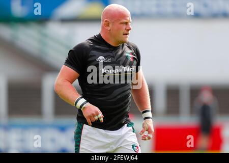 24 aprile 2021; Mattoli Woods Welford Road Stadium, Leicester, Midlands, Inghilterra; Gallagher Premiership Rugby, Leicester Tigers contro Northampton Saints; Dan Cole di Leicester Tigers durante il riscaldamento pre-partita Foto Stock