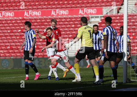 MIDDLESBROUGH, REGNO UNITO. IL 24 APRILE Duncan Watmore di Middlesbrough festeggia dopo aver segnato il terzo gol durante la partita del campionato Sky Bet tra Middlesbrough e Sheffield mercoledì al Riverside Stadium di Middlesbrough sabato 24 aprile 2021. (Credit: Mark Fletcher | MI News) Credit: MI News & Sport /Alamy Live News Foto Stock