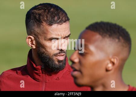 Mehdi Carcela di Standard raffigurato durante una sessione di allenamento di Standard de Liege, sabato 24 aprile 2021 a Tubize, in vista della finale del 'Croky C. Foto Stock