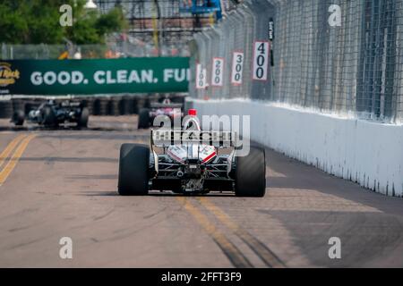 San Pietroburgo, Florida, Stati Uniti. 23 Apr 2021. JOSEF NEWGARDEN (2) degli Stati Uniti pratica per il Gran Premio di Firestone di San Pietroburgo per le strade di San Pietroburgo a San Pietroburgo, Florida. Credit: Walter G Arce Sr Grindstone Medi/ASP/ZUMA Wire/Alamy Live News Foto Stock