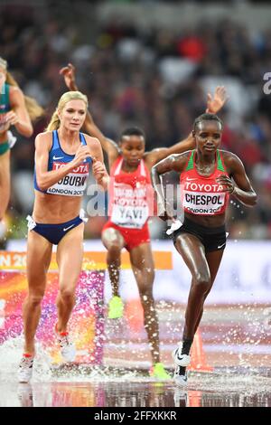 Celliphine Chepteek Chespol (Kemya), Emma Coburn (USA). 3000 metri steeplechase donne. Campionato del mondo di atletica IAAF. Londra 2017 Foto Stock