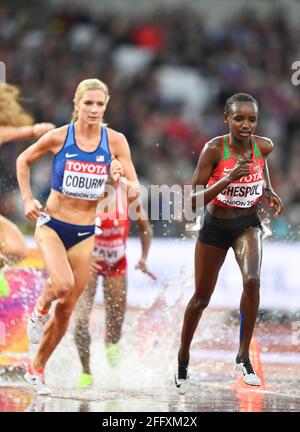 Celliphine Chepteek Chespol (Kemya), Emma Coburn (USA). 3000 metri steeplechase donne. Campionato del mondo di atletica IAAF. Londra 2017 Foto Stock