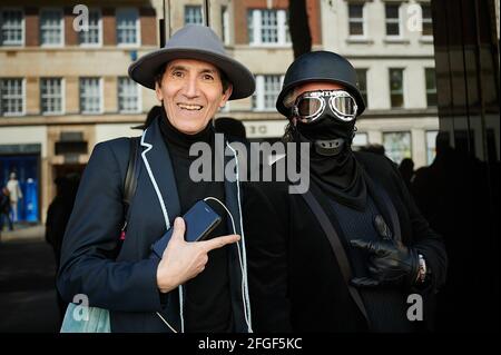 StirlingEcoBikes frequentare Fashion Shoot con Pierre Garroudi Foto Stock