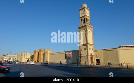 La torre dell'orologio a Casablanca, Marocco Foto Stock