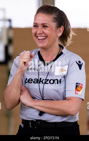 Dusseldorf, Germania. 24 Apr 2021. Arbitro durante la Toyota 2. Basket Bundesliga Nord tra il Capitol Bascats Dusseldorf e Rheinland Lions a Wekita Sportarena a Dusseldorf Credit: SPP Sport Press Photo. /Alamy Live News Foto Stock