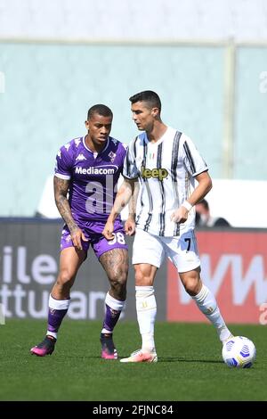 Cristiano Ronaldo dos Santos Aveiro (Juventus)Igor Julio dos Santos de Paulo (Fiorentina) Durante la partita italiana 'serie A' tra Fiorentina 1-1 Juventus allo stadio Artemio Franchi il 25 aprile 2020 a Firenze. (Foto di Maurizio Borsari/AFLO) Foto Stock