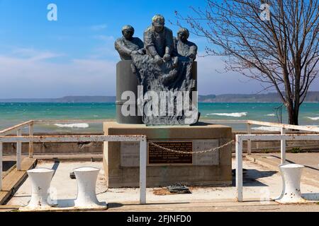 Monumento ai pescatori di Kathryn Hogg. Port dover, Ontario Foto Stock